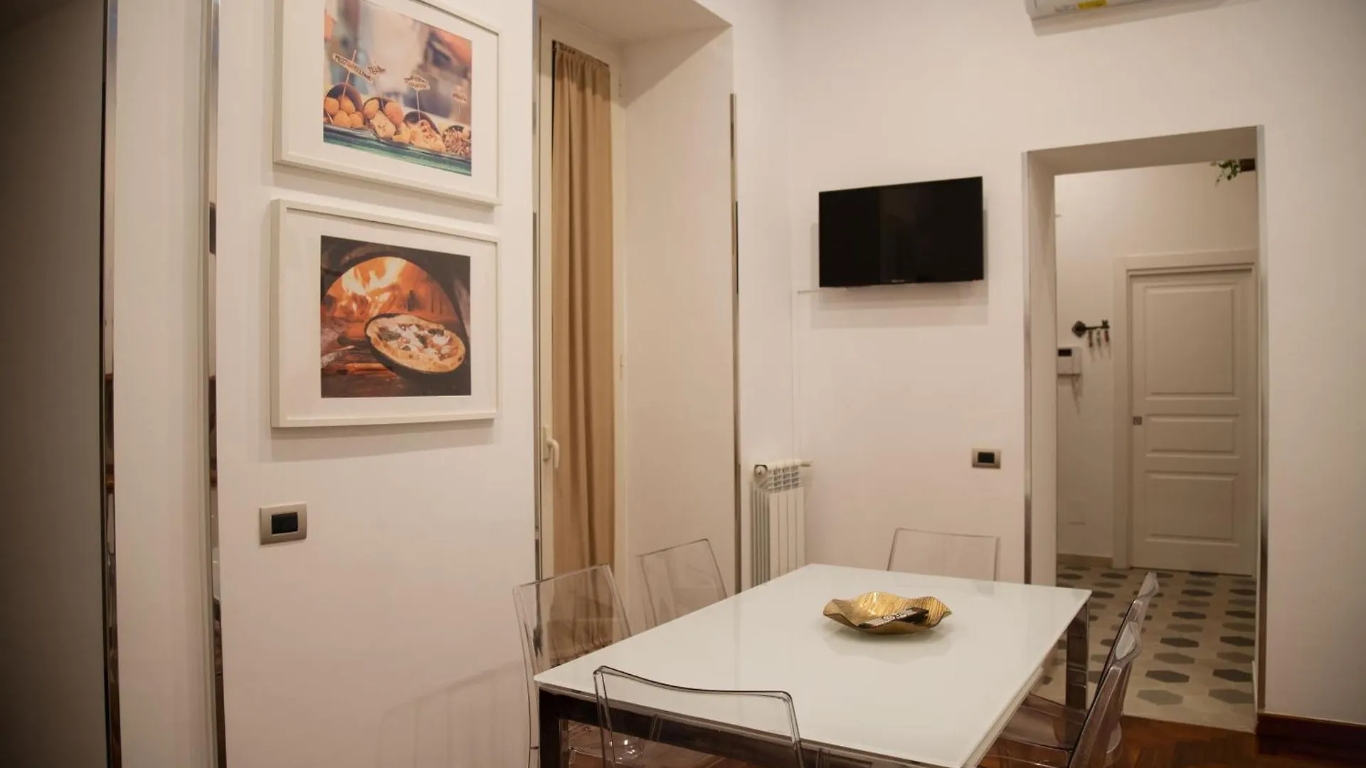 Hello Chiaia Napoli By Progecta Srl Apartment 0*, Naples